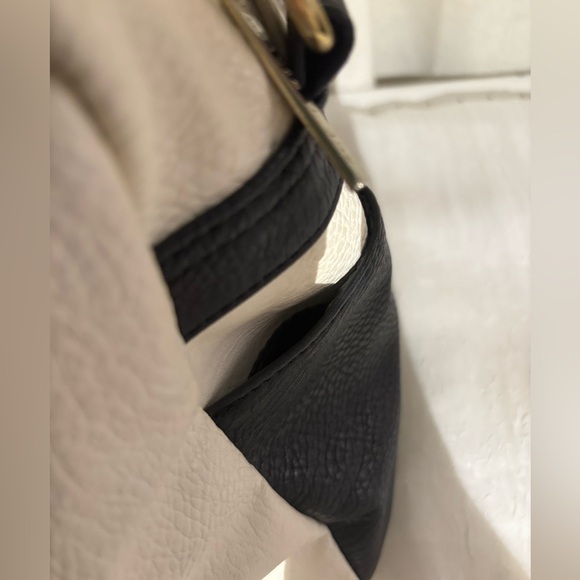 2/$30 Olivia + Joy Large Color-block Shoulder Bag Gold Hardware Removeable Strap - Picture 11 of 16